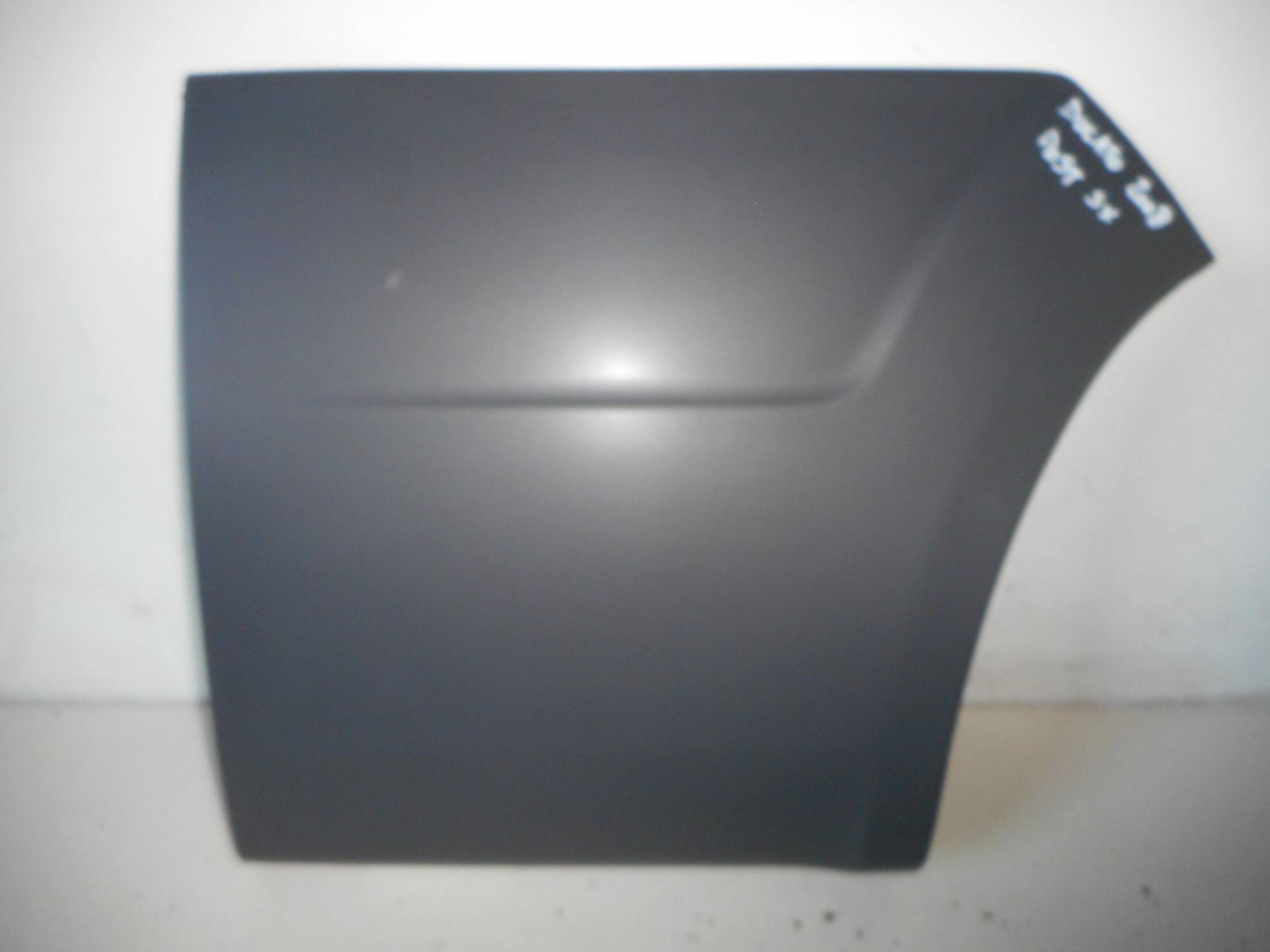 Paraurti post. lat. sx.